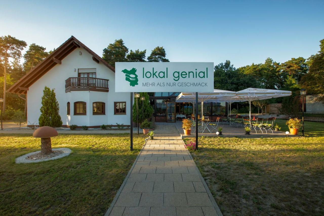 Lokal Genial Pension&Restaurant Beelitz Exterior foto